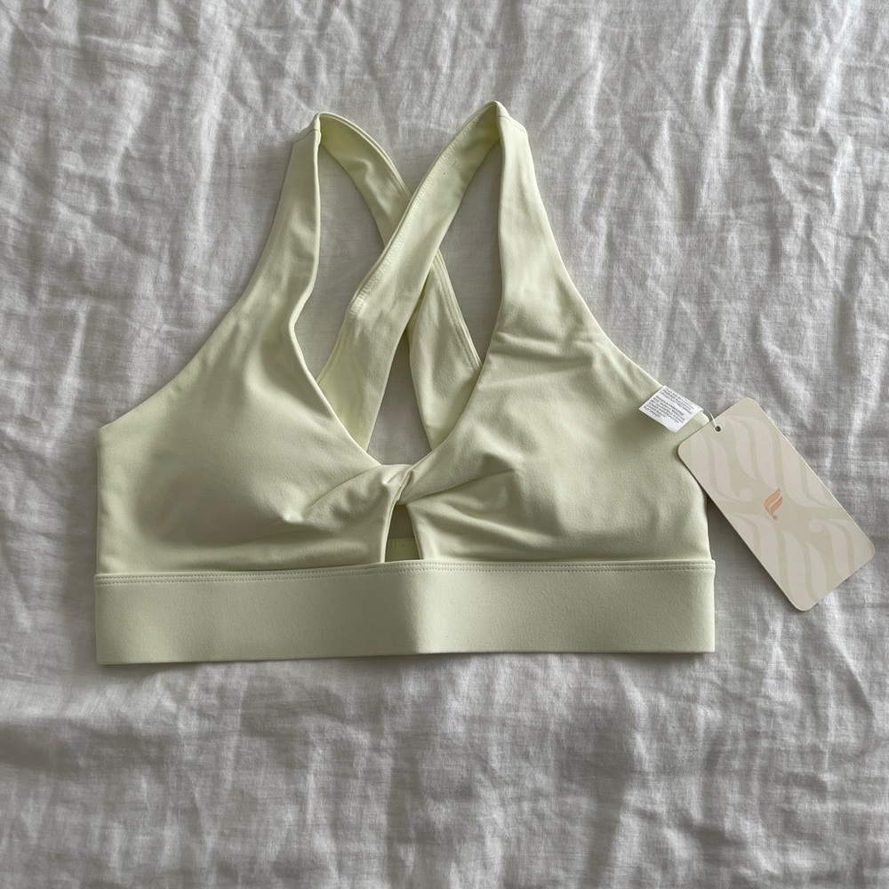 Fabletics Oasis Sports bra